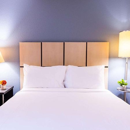 โซเนสตา ซิมพลี สวีท โอคลาโฮมา ซิตี้ แอร์พอร์ต Hotel โอคลาโฮมาซิตี้ ภายนอก รูปภาพ